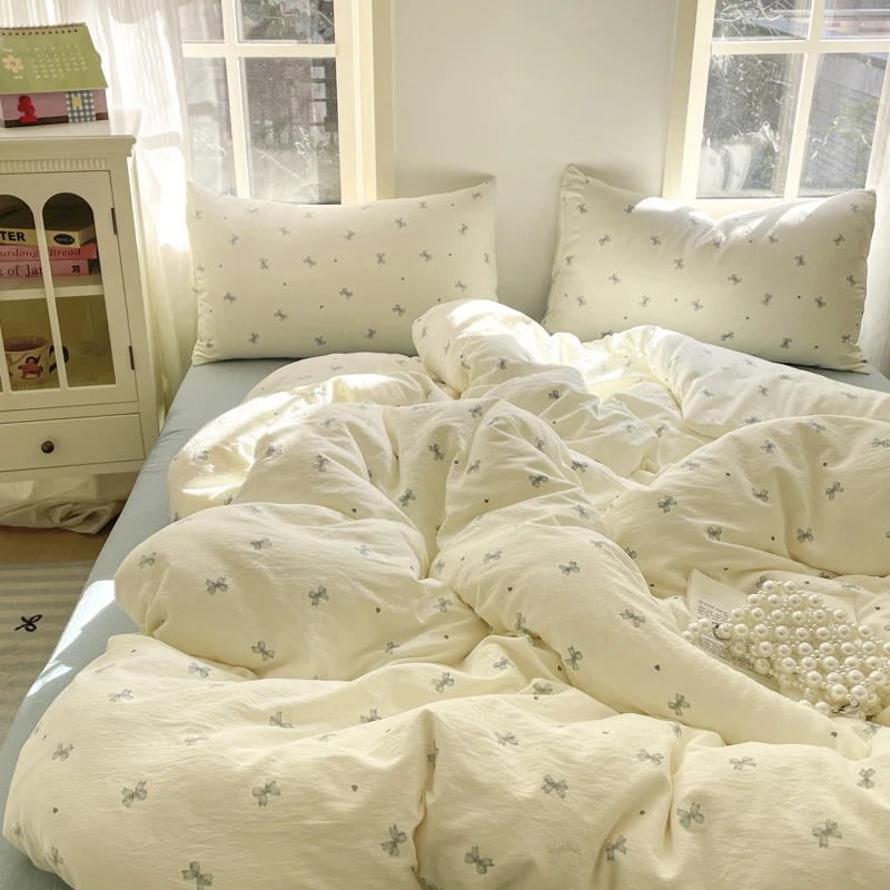 Modern Summer Simple Cloud Sense Jacquard Knitted Double Yarn Printed Four-Piece Bedding Set for Students for Dormitories