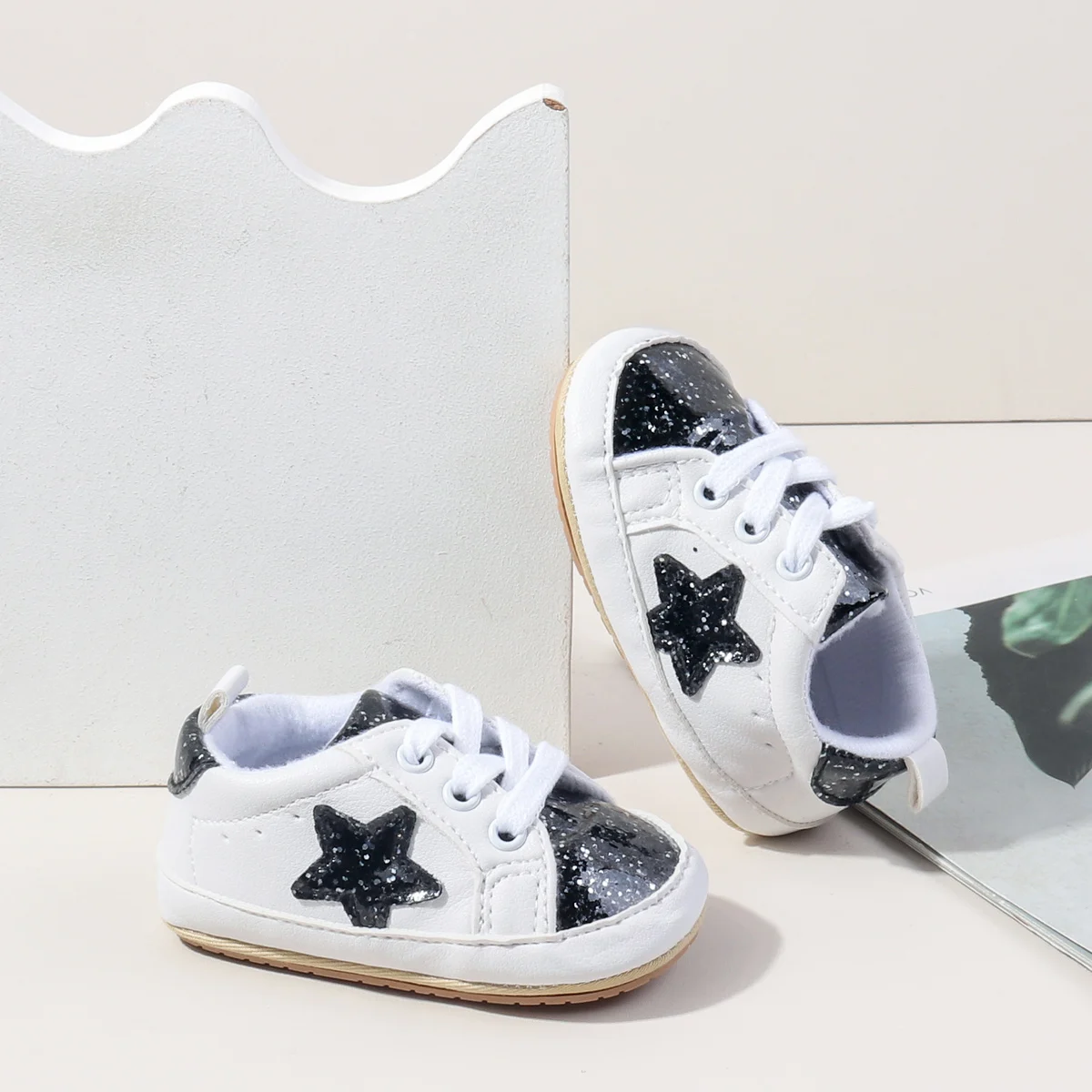 Bling Design Baby Toddler Sport Unisex Shoes Baby Walking Shoes TPR Anti-slip Outsole details