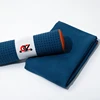 Azul oscuro