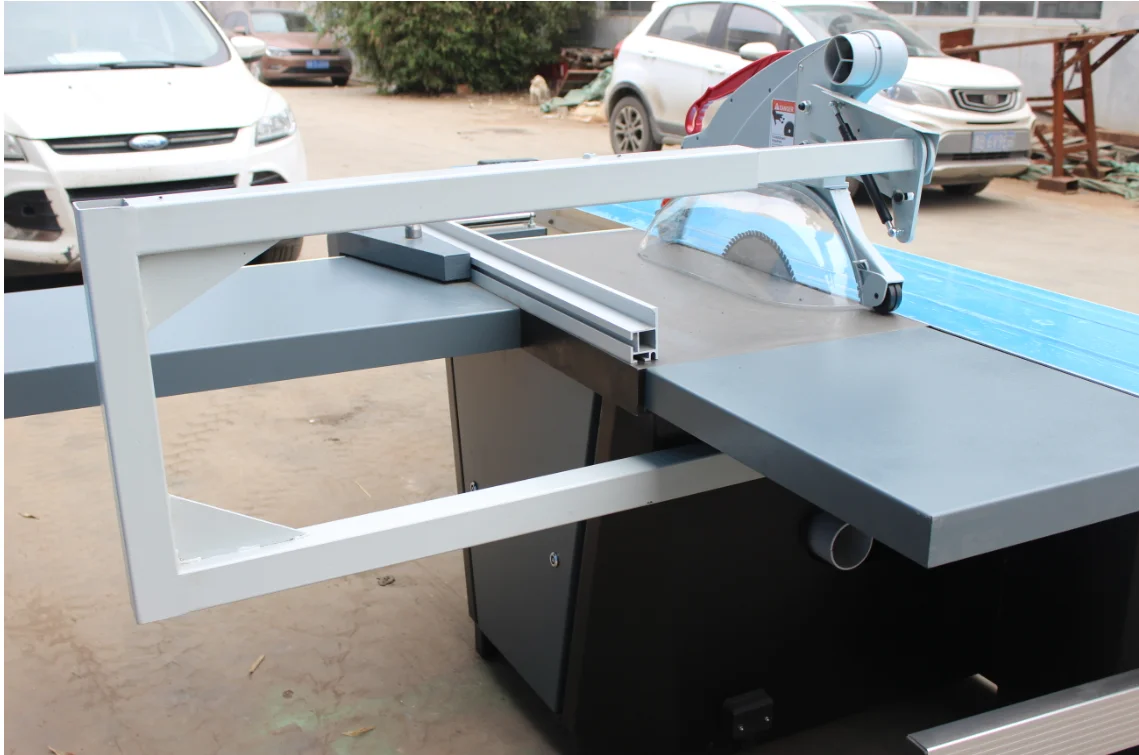 Lubanle MJ45DM Plywood Cutting Machine Sliding Table Panel Saw for Woodworking