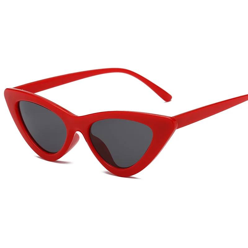  Gafas de sol vintage con diseño de ojo de gato para mujer,  gafas de sol pequeñas con cadena de metal, elegantes lentes de tendencia a  la moda, tonos, Negro-Gris : Ropa