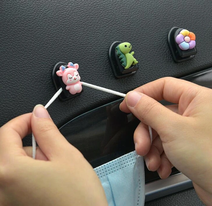 Wholesale car hook creative lovely car paste multifunctional mini small hook for car seatback
