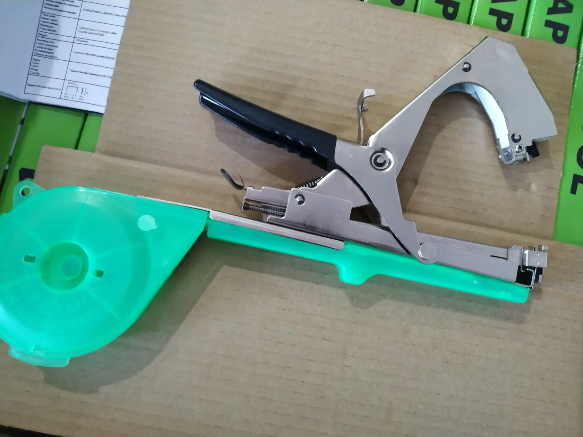 Garden Tying Tapetool Tapener Vine Branch Machine Plant Branch Hand Cutter Tools