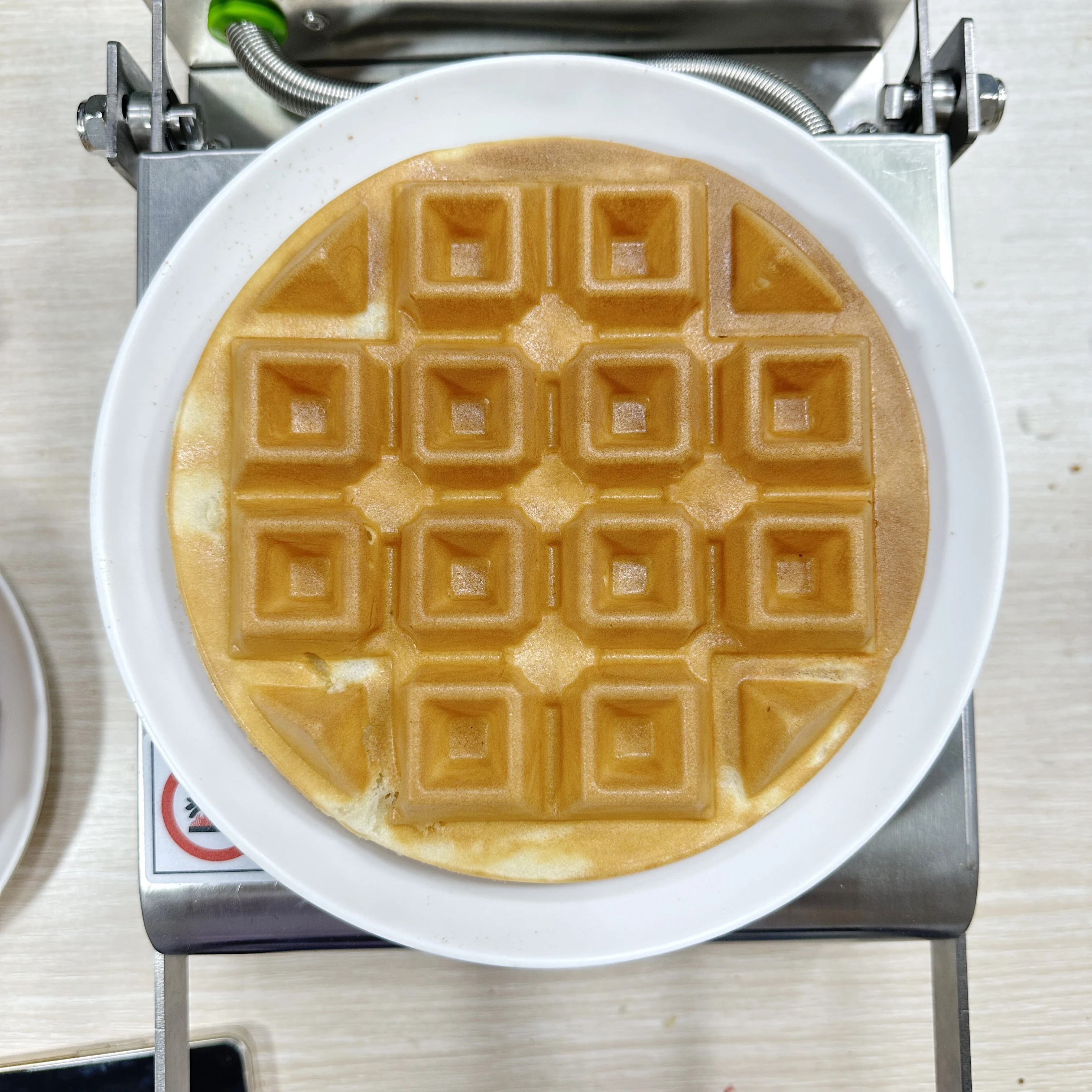 Custom Mold Commercial Waffle Machine Rotating Belgium Wafer Iron Waffle Bites Makers with CE