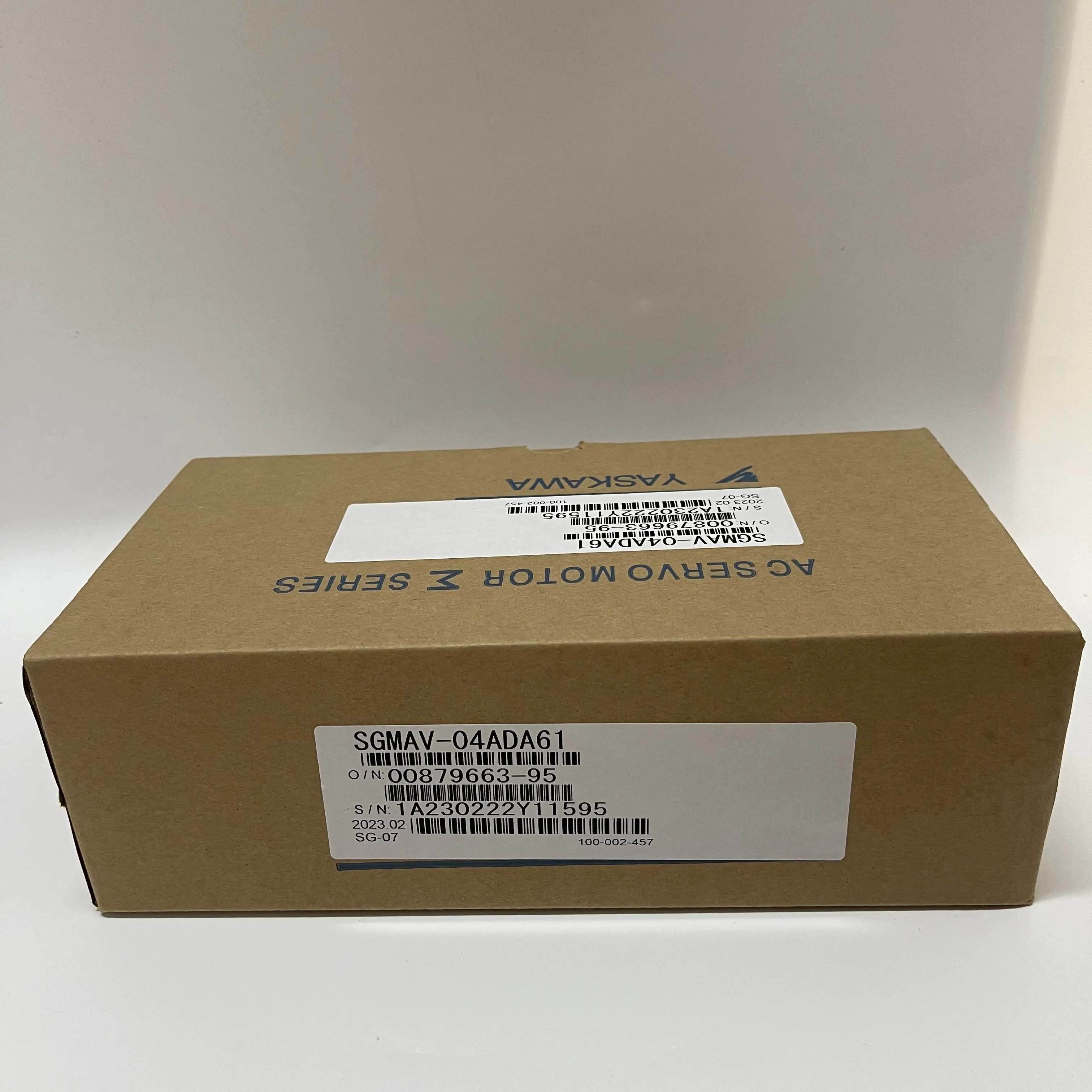 YASKAWA AC Servo Motor SGMAV-04ADA61