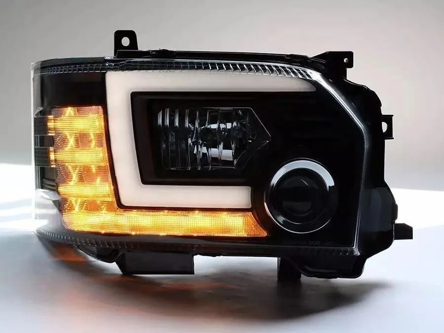 ハイエースLEDヘッドランプシステム83 ジュエルヘッドランプシリーズ（ハイエース/レジアスエース 200