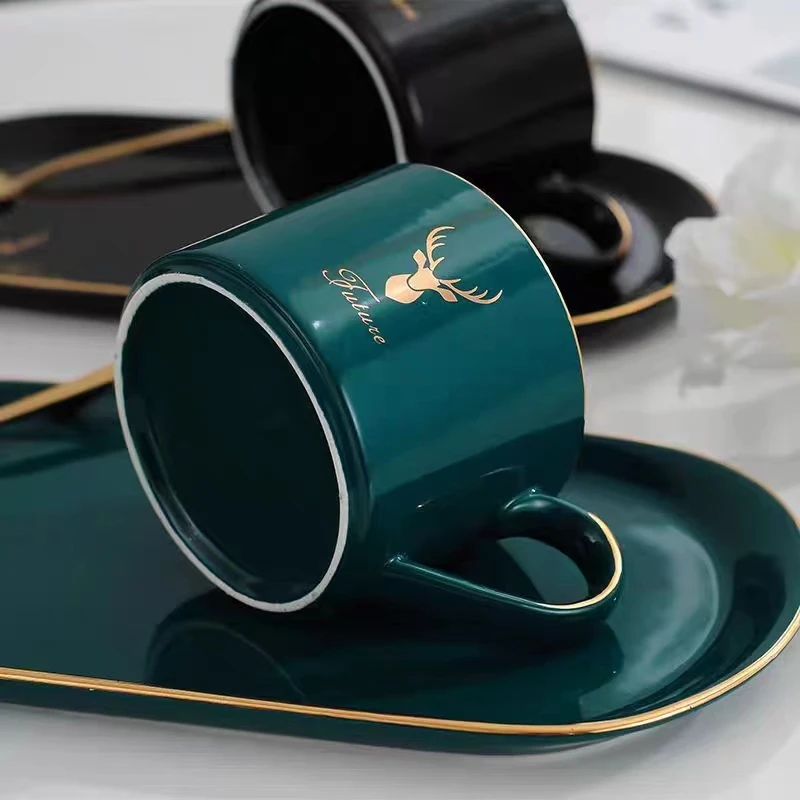 Drinkware Ceramic Tea Cup and Saucer Set Elegant Mug Royal Fine China Bone China With Gold Line Coffee Mugs manufacture