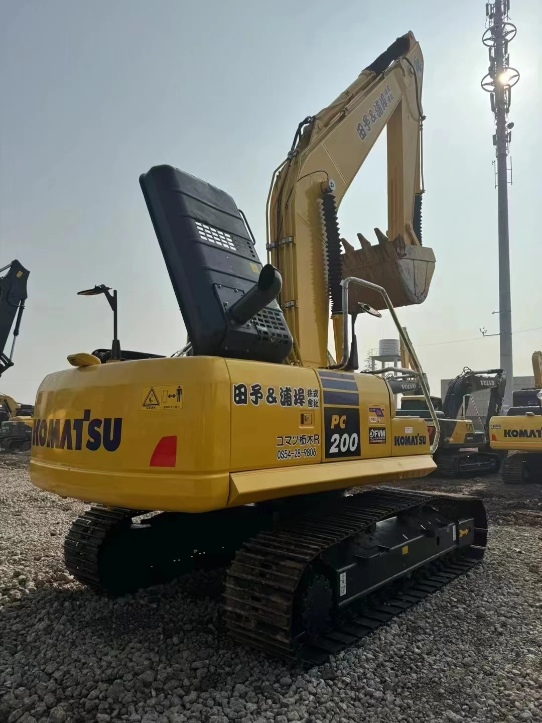 Japan Komatsu Pc200-8 Used Crawler Excavator Japan Used Komatsu Pc200 ...