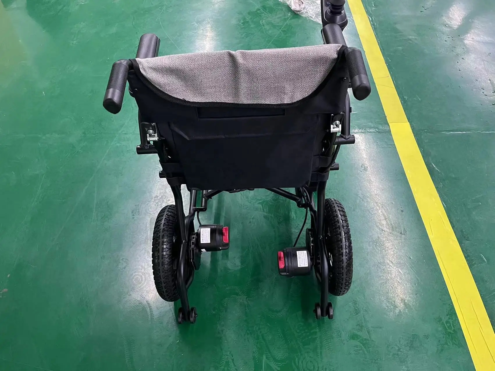 22kg aluminium alloy portable wheelchair Light weight wheelchair Electric Wheelchair lightweight foldable for disabled-BZ-JY02 supplier