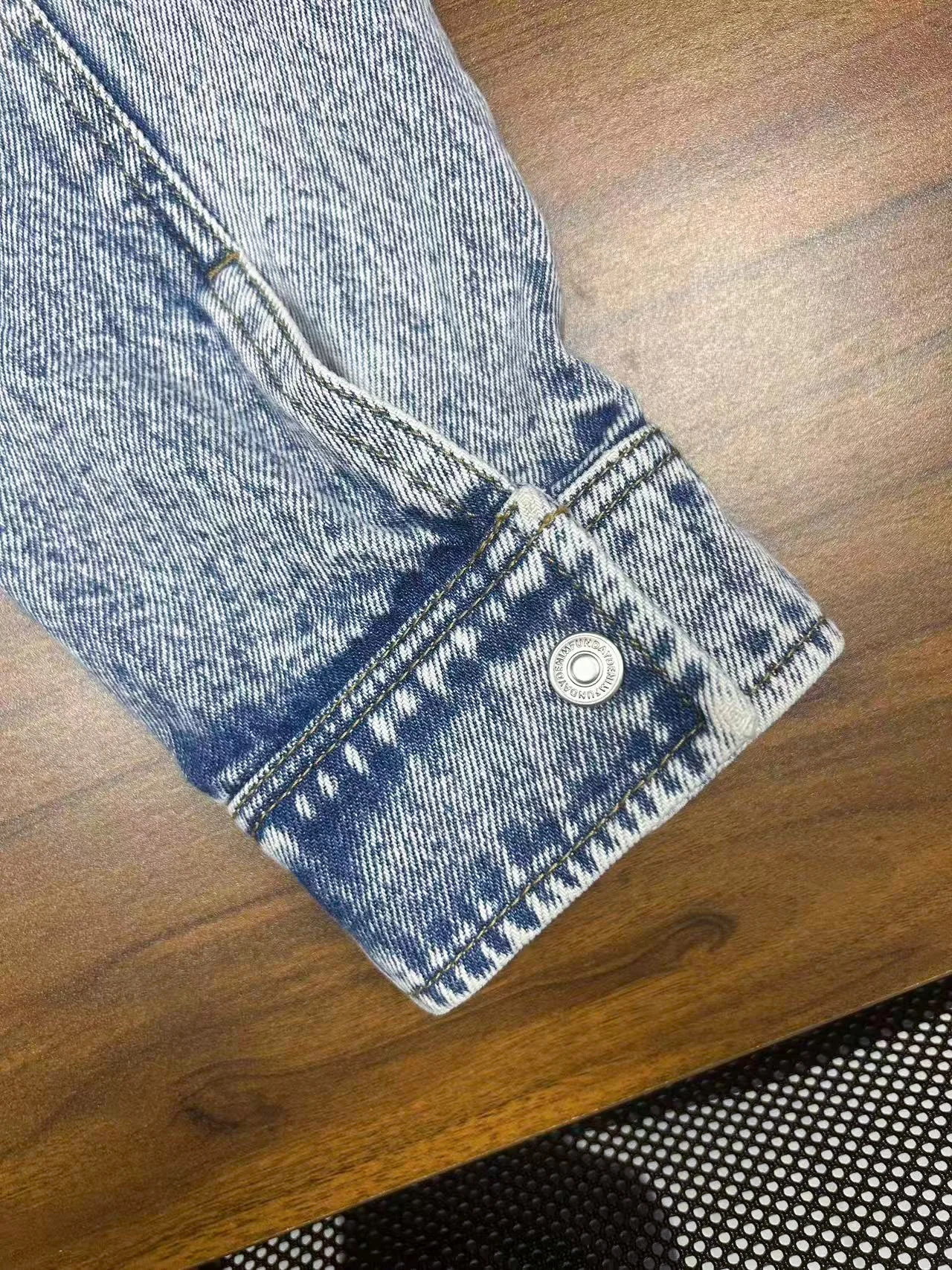 Men's Long-sleeved Shirt with Double Pockets