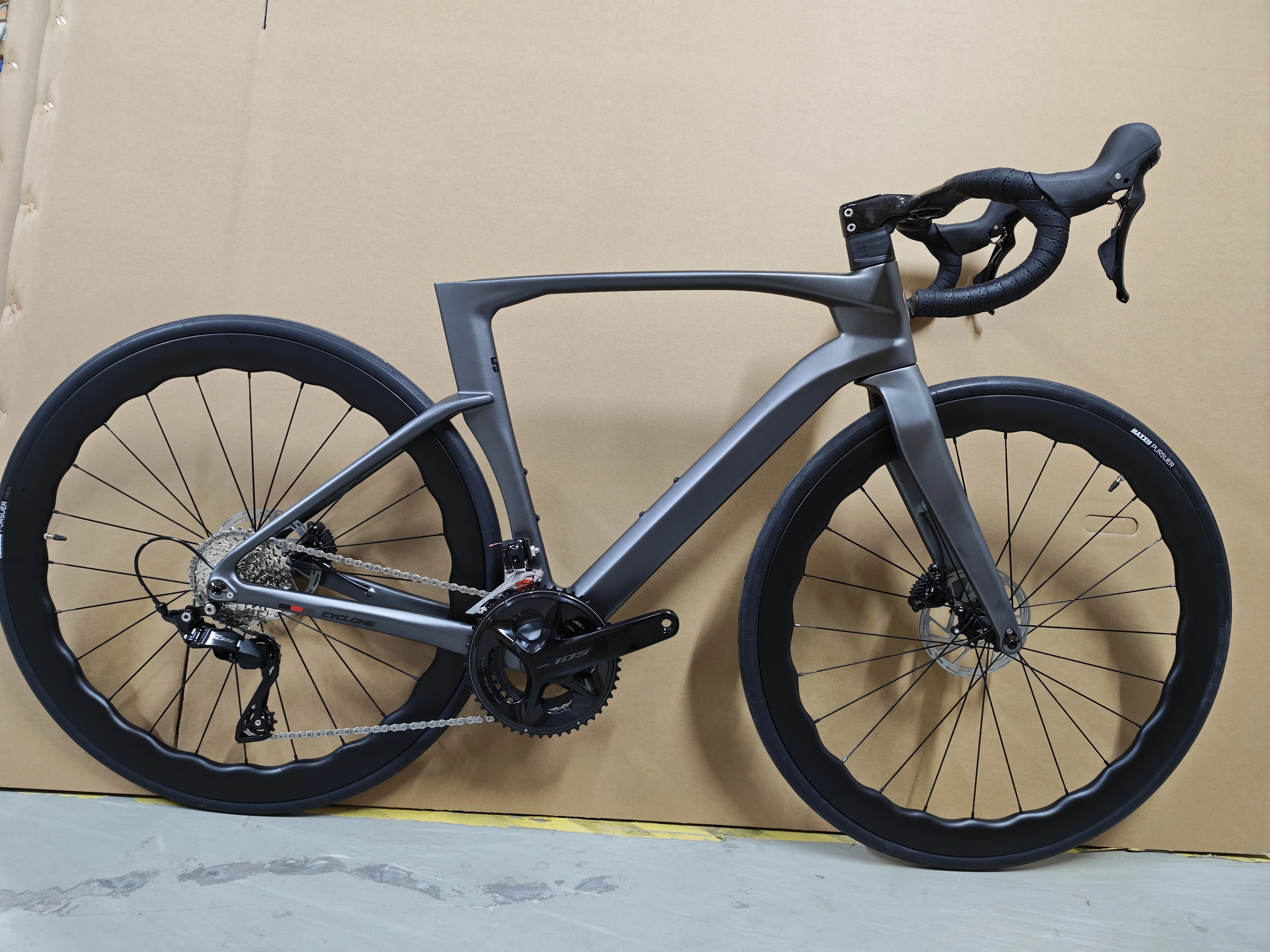 TWITTER CYCLONE レーシングロードバイク 自転車 700c SHIMANO 105
