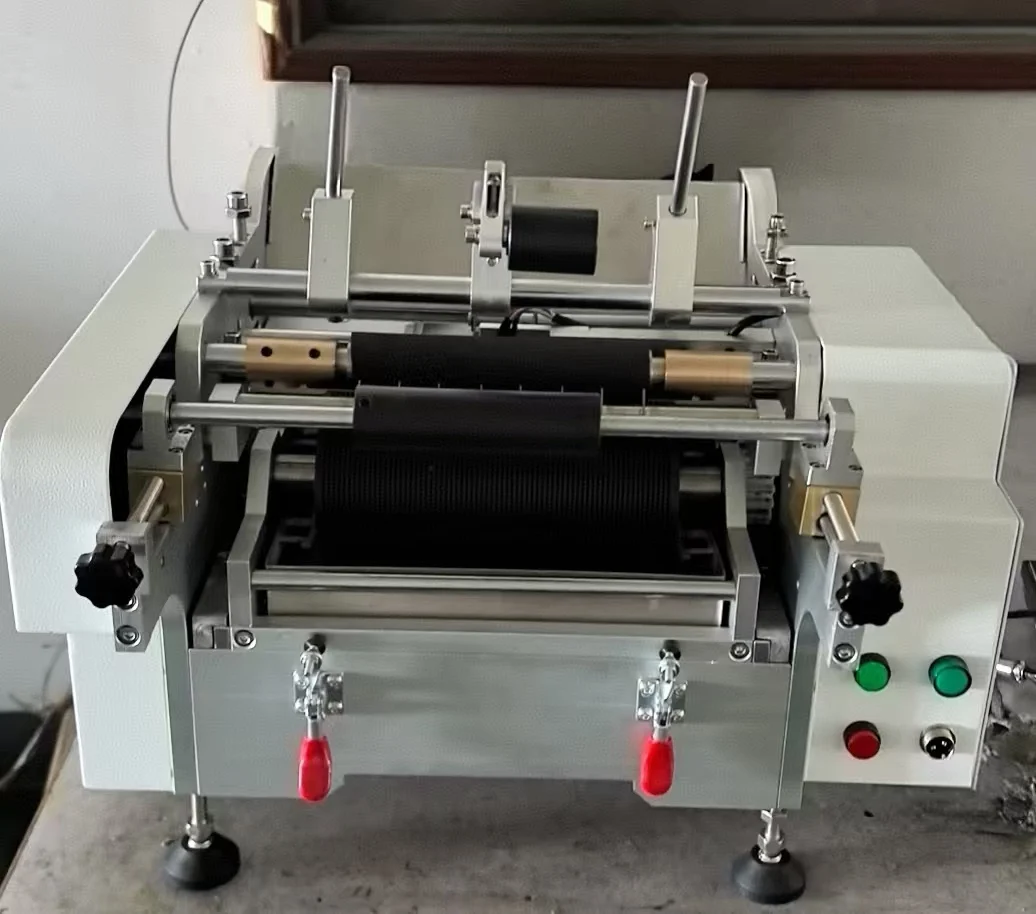Semi Automatic Wet Glue Labeling Machine for Juice Plastic Glass Bottle Pet Cans Paper Cans