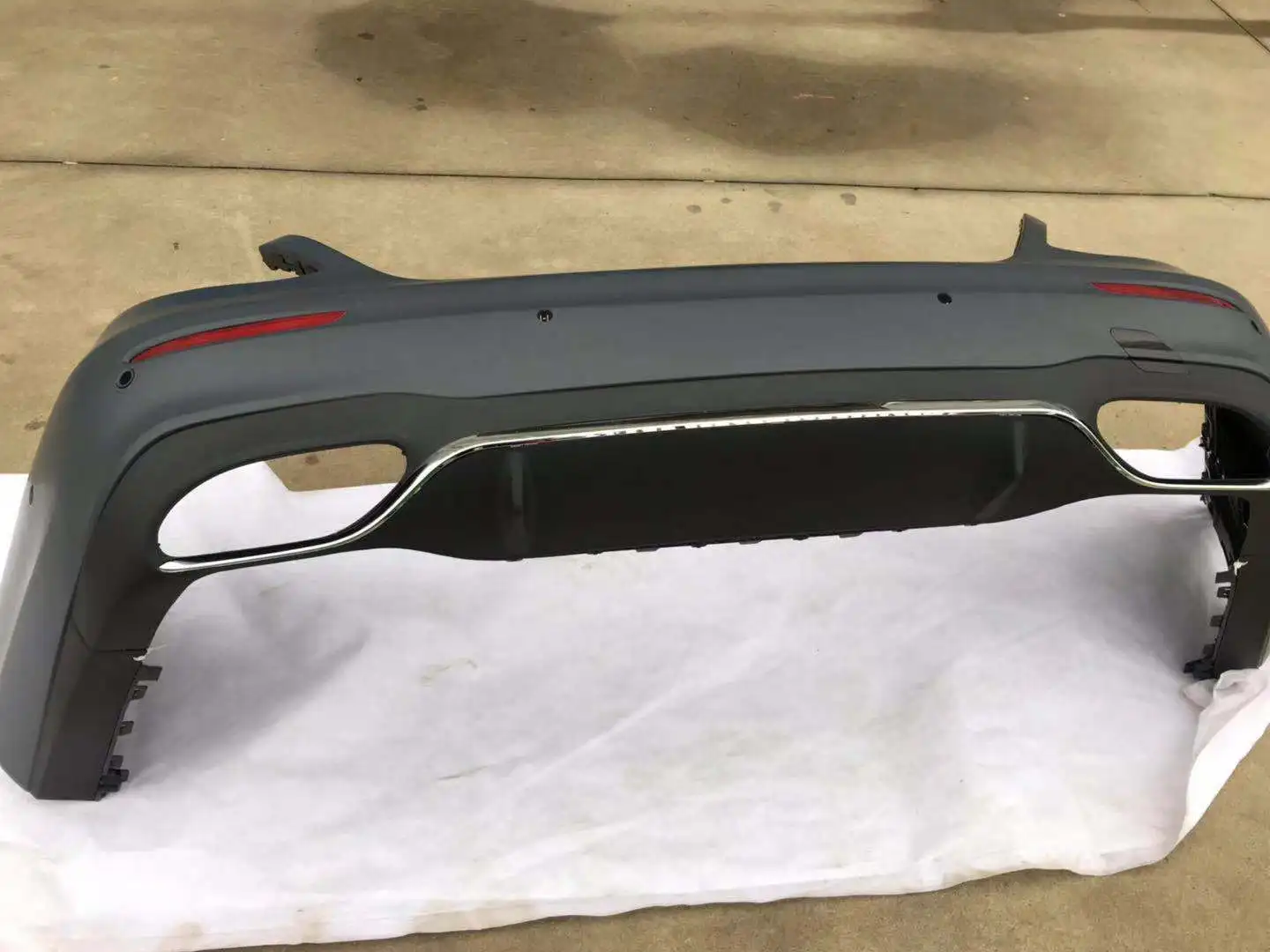 Mercedes W213 E Class Rear Bumper Diffuser - OE Replacement