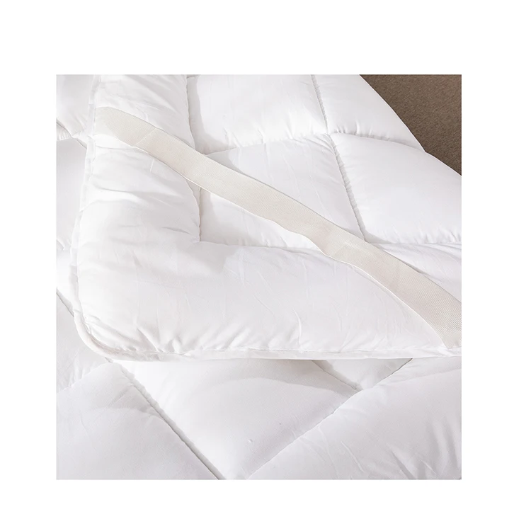 100% white polyester outer fabric  waterproof mattress protector