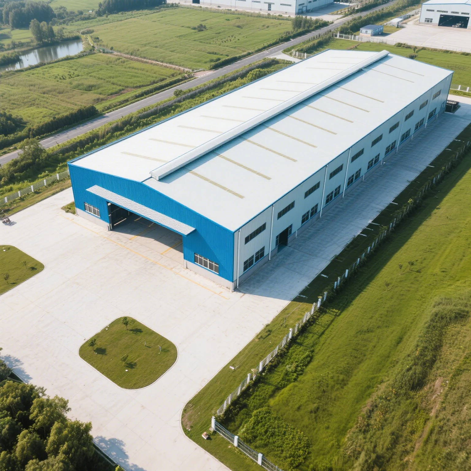 Large-Space Modern Steel Workshop Column-Free Design for Unobstructed Industrial Operations