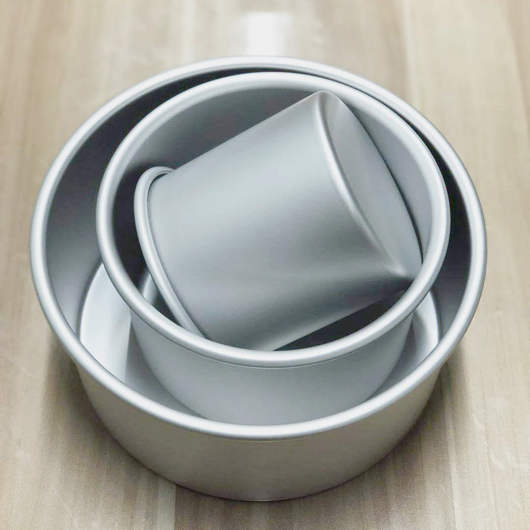 3 Kleine brocante aluminium bakvormpjes
