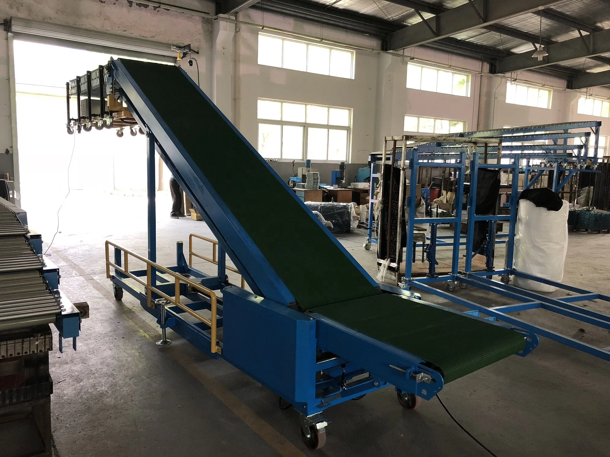 50KG Rice Bag Truck Loading & Unloading Telescopic Conveyor Container Unloading