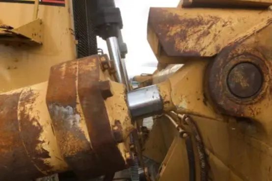 Дешевый б/у землеройный бульдозер б/у D11 гусеничный бульдозер на продажу