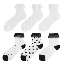 Fashion Ladies Flower Rim Transparent Thin Heart design Socks Sweet Custom Crew Socks for Women Wholesale