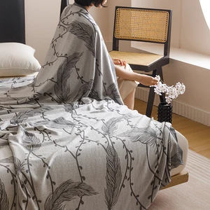 2-Layers Breathable  Gauze Cotton Reverssible Throw Towel Blanket with Printed Patterns