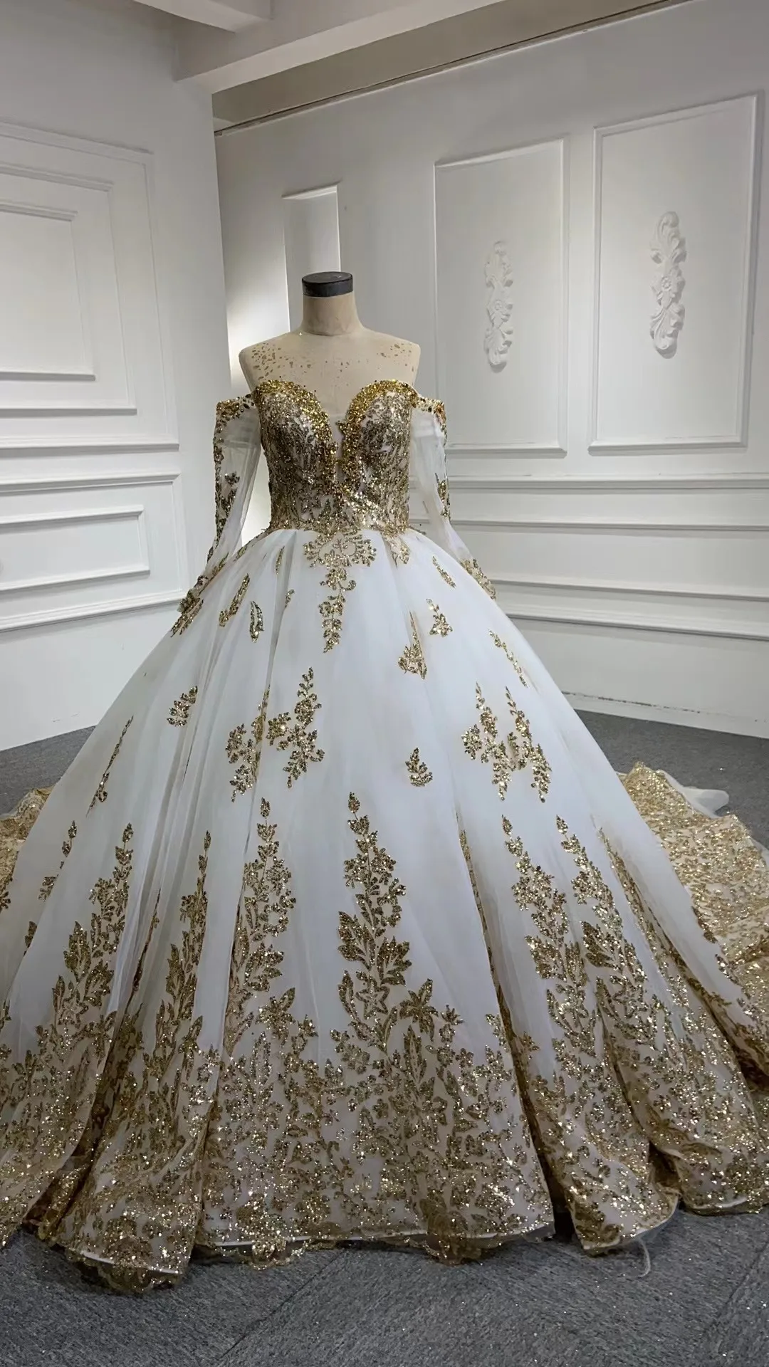 Off Shoulder Long Sleeve Shiny Gold Lace Applique Stones Beaded Luxury  White Ball Gowns Wedding Dress Bridal Gown