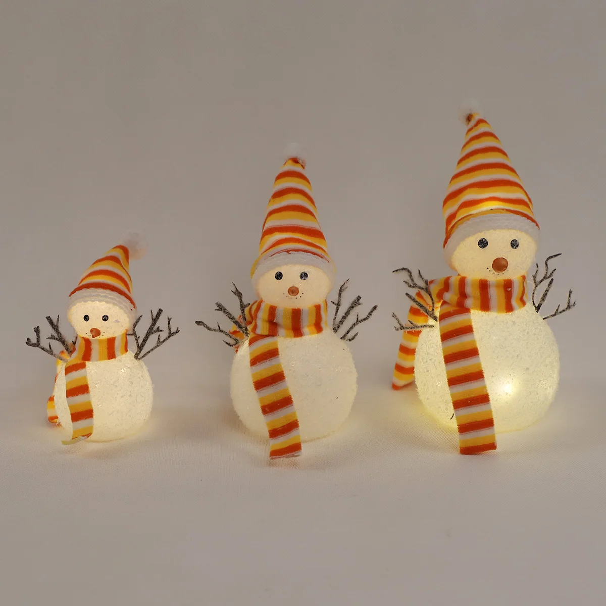 Wholesale 2023 LED Christmas Table Decorations Glass  Blown Snowman Ornament details