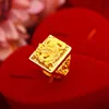Anello spesso con drago in oro