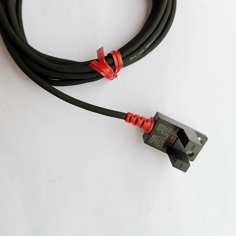 FC-SPX307Z Photoelectric Sensor At ₹ 550/piece | Limit Switch In