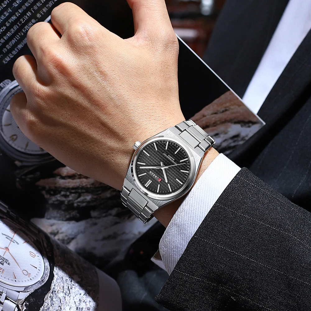 CURREN Quartz Men Watch Top Brand Luxury Business Cool Waterproof Male Clock Sport Stainless Steel Wristwatch Gift 8439