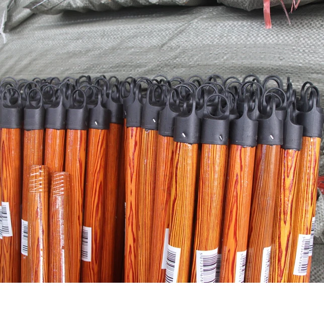 Новинка 2022 Лидер продаж метла с круглым стержнем в наличии сделано Китае деревянная ручка метлы низкая цена нажимная