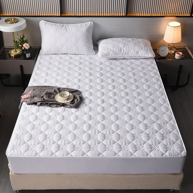 Hot Sales Hypoallergenic Queen King Wholesale Bed Bug Polyester Quilted
