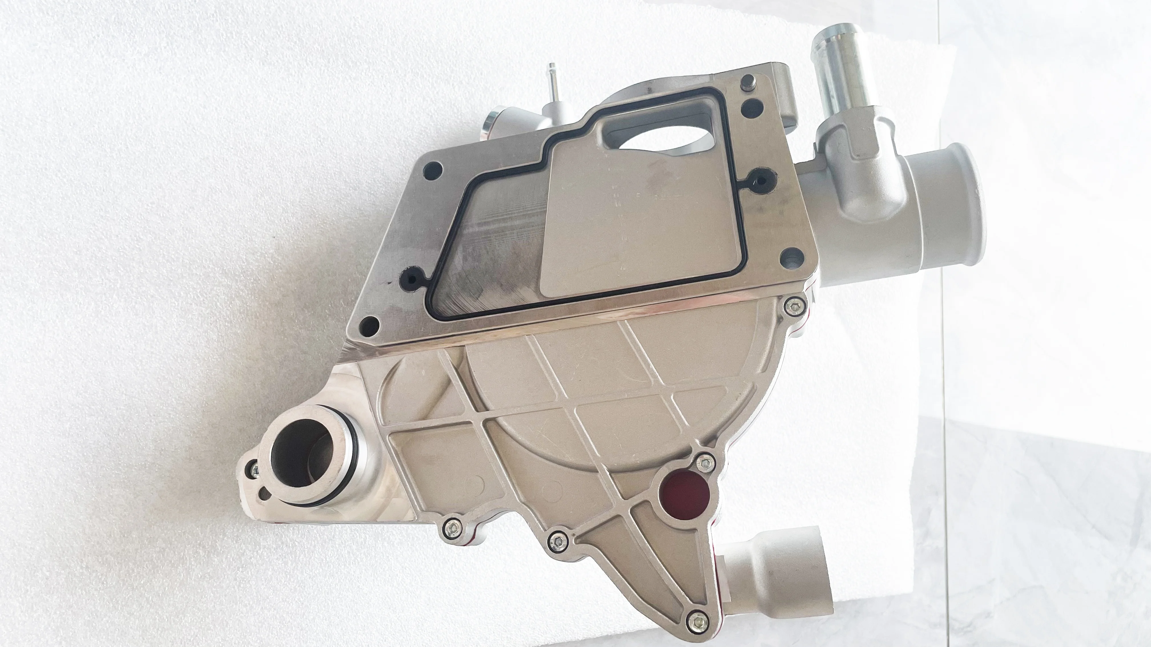 High Quality Deutz TD2.9 Water Pump 04162753 - Reliable