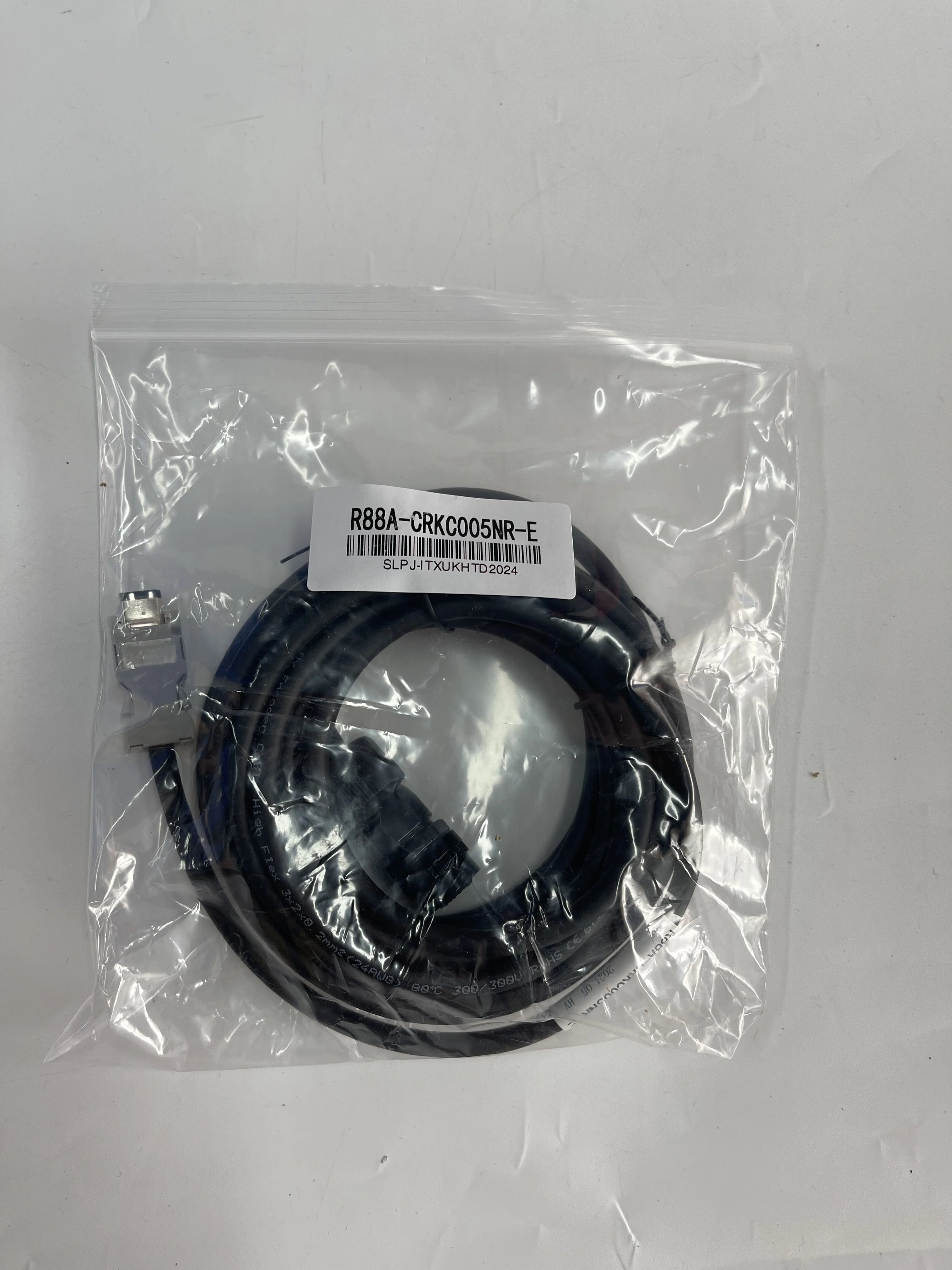 Omron Servo Power Cable R88A-CRKC005NR-E Omron Servo Power Cable R88A-CRKC005NR-E