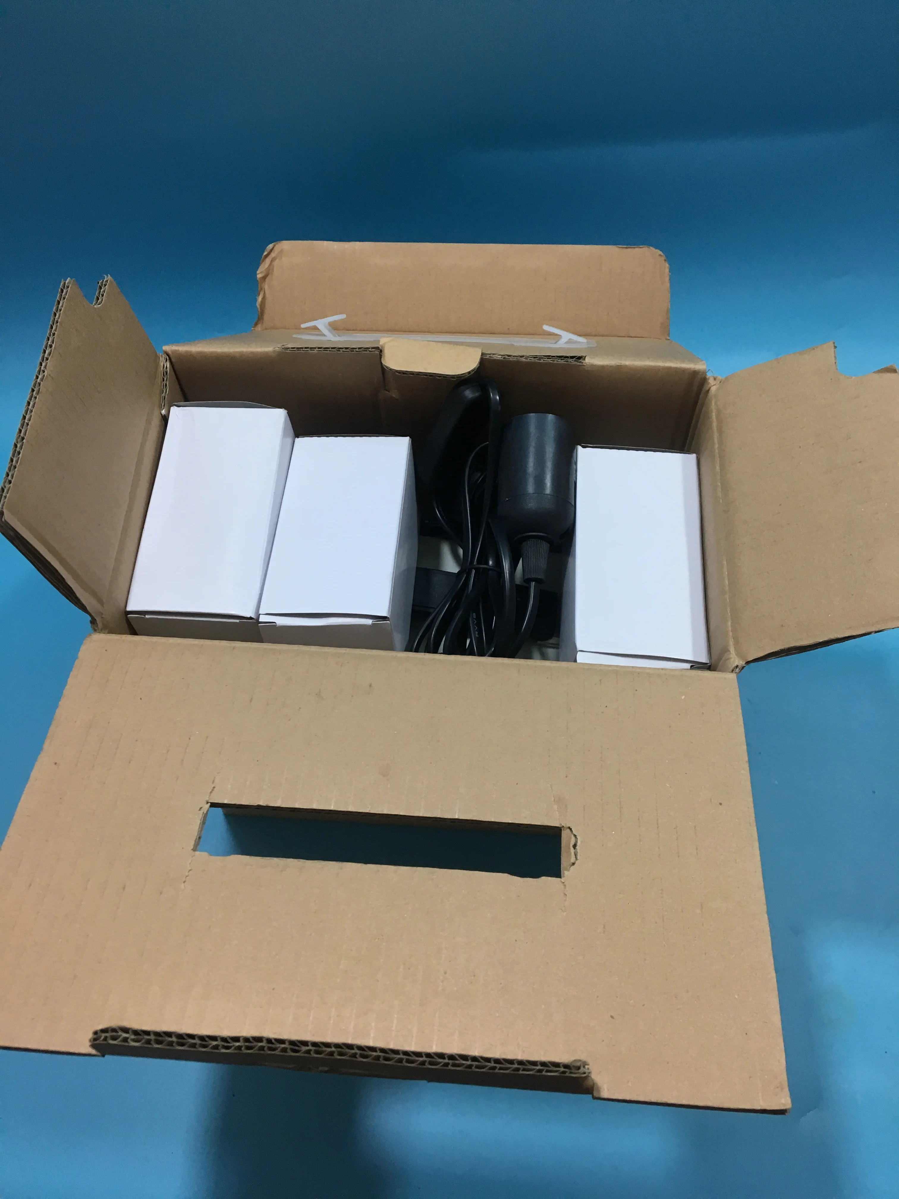 Highly quality 12.8V solar panel system portable sunpower kit for household dxternal battery charger for battery from China supplier