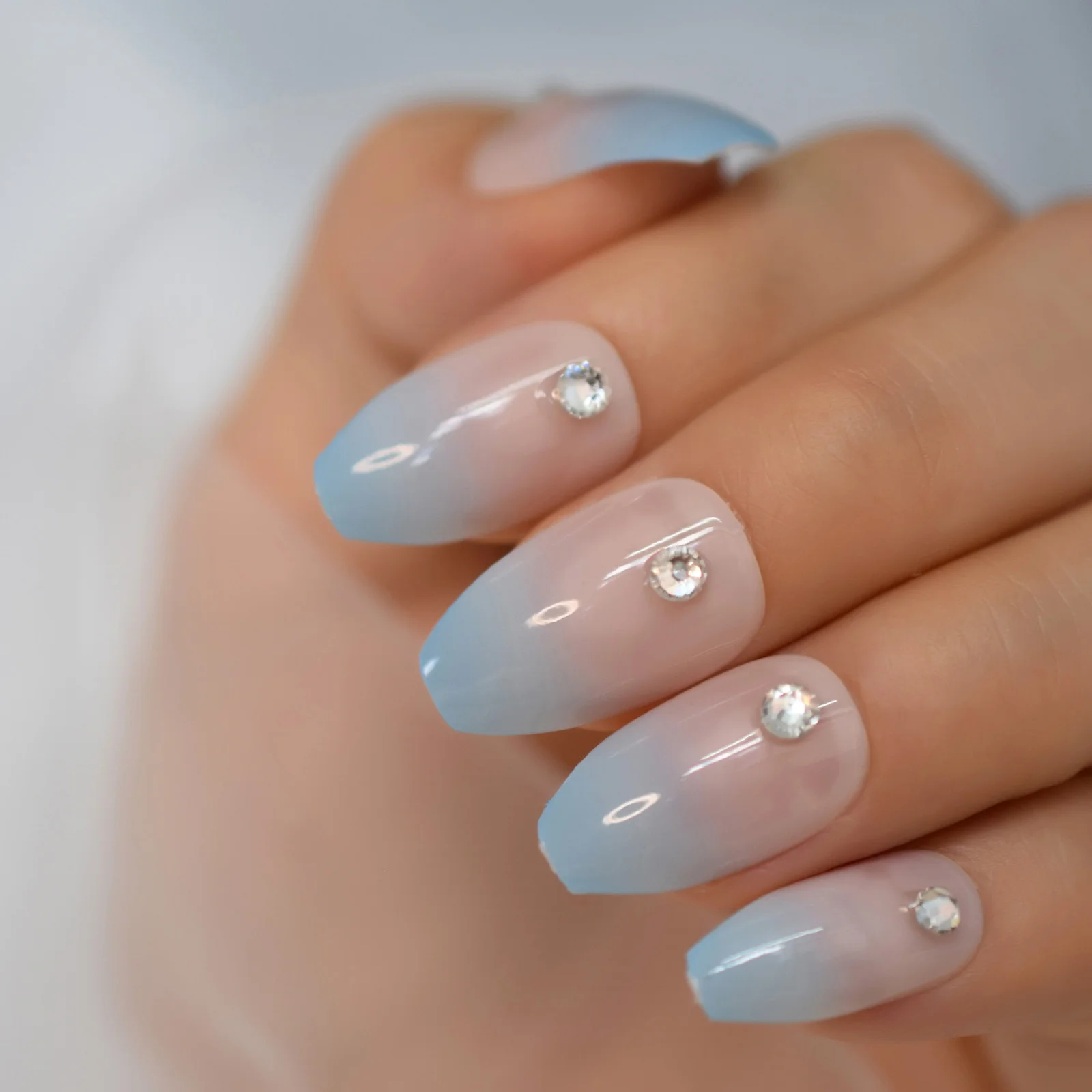7 Stunning white nails with diamond that you will love - Sunkissed