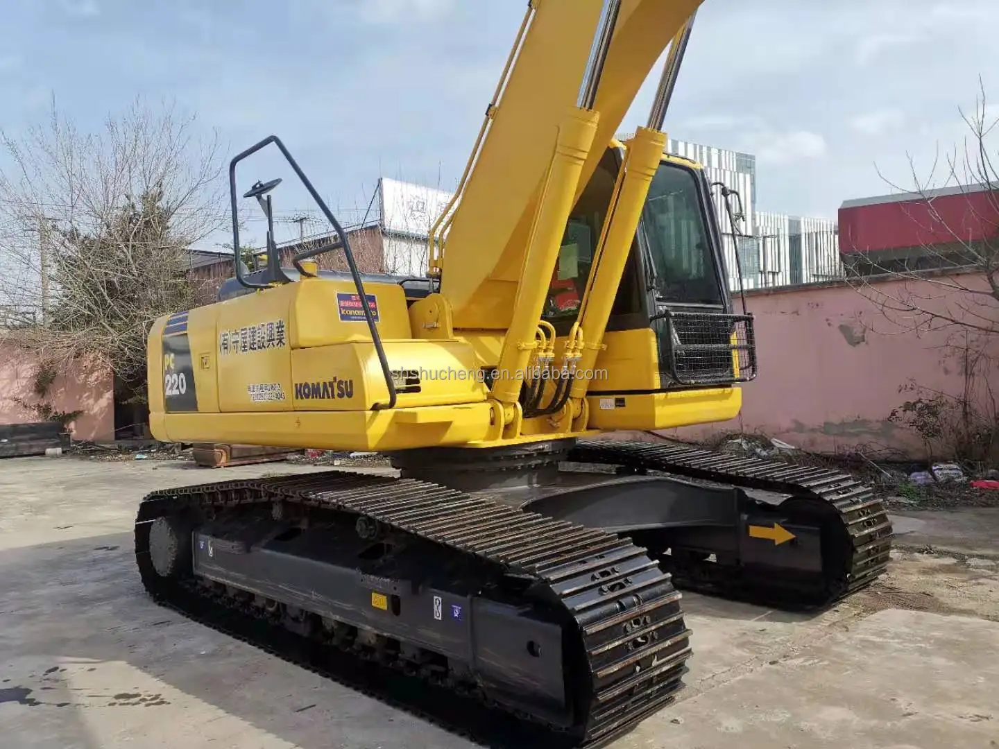 Japan Komatsu Pc220-8 Used Excavator/good Price 22 Ton Pc220 Komatsu ...