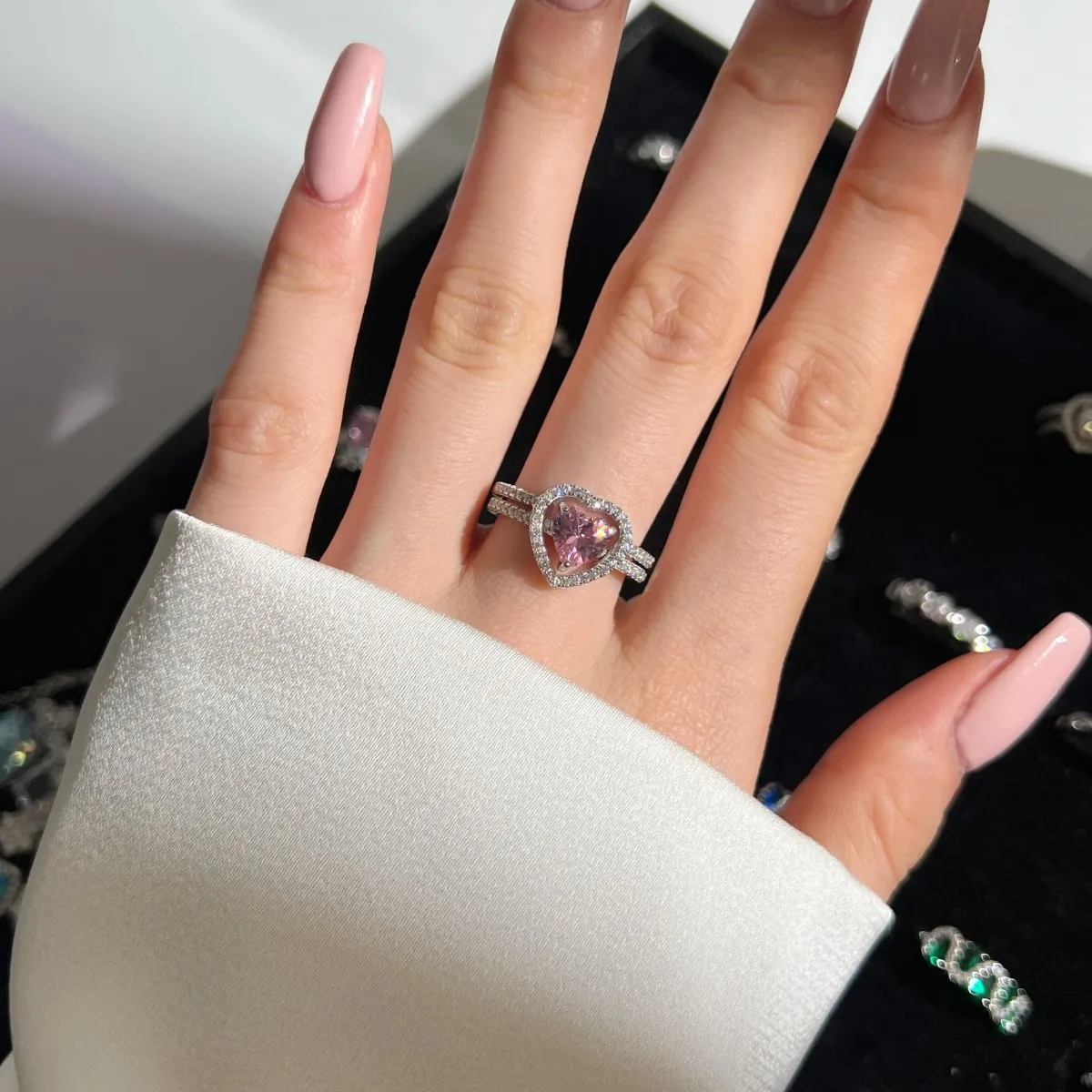 KAKODIY Exquisite New Arrival Stackable Love Hollow Pink Heart Cubic Zirconia Bridal Two Rings Cubic Zirconia Women's Wedding Rings detail 2