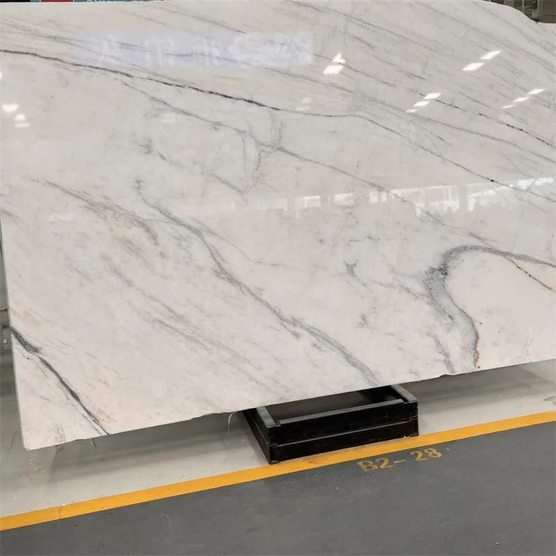 ألواح رخامية بيضاء طبيعية عالية الجودة من شركة دياو الصينية، مناسبة لتزيين الجدران الداخلية، مع إمكانية التصميم حسب الطلب، وبلاط رخامي أبيض