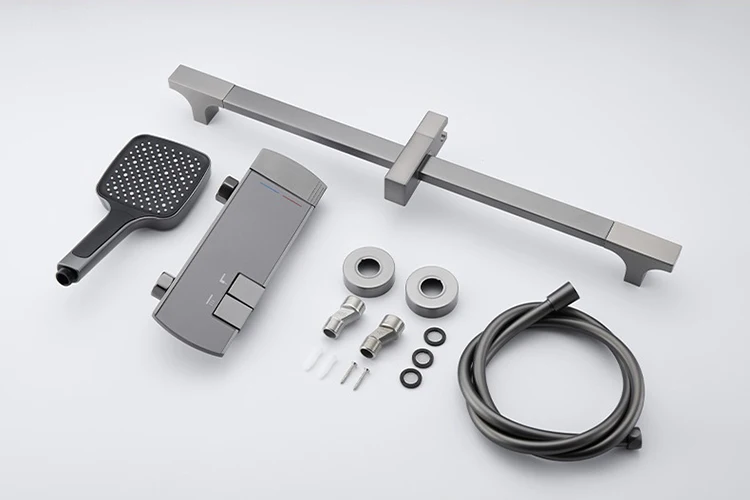 Baño frío y caliente Grifos para baño y ducha expuestos Juegos de ducha