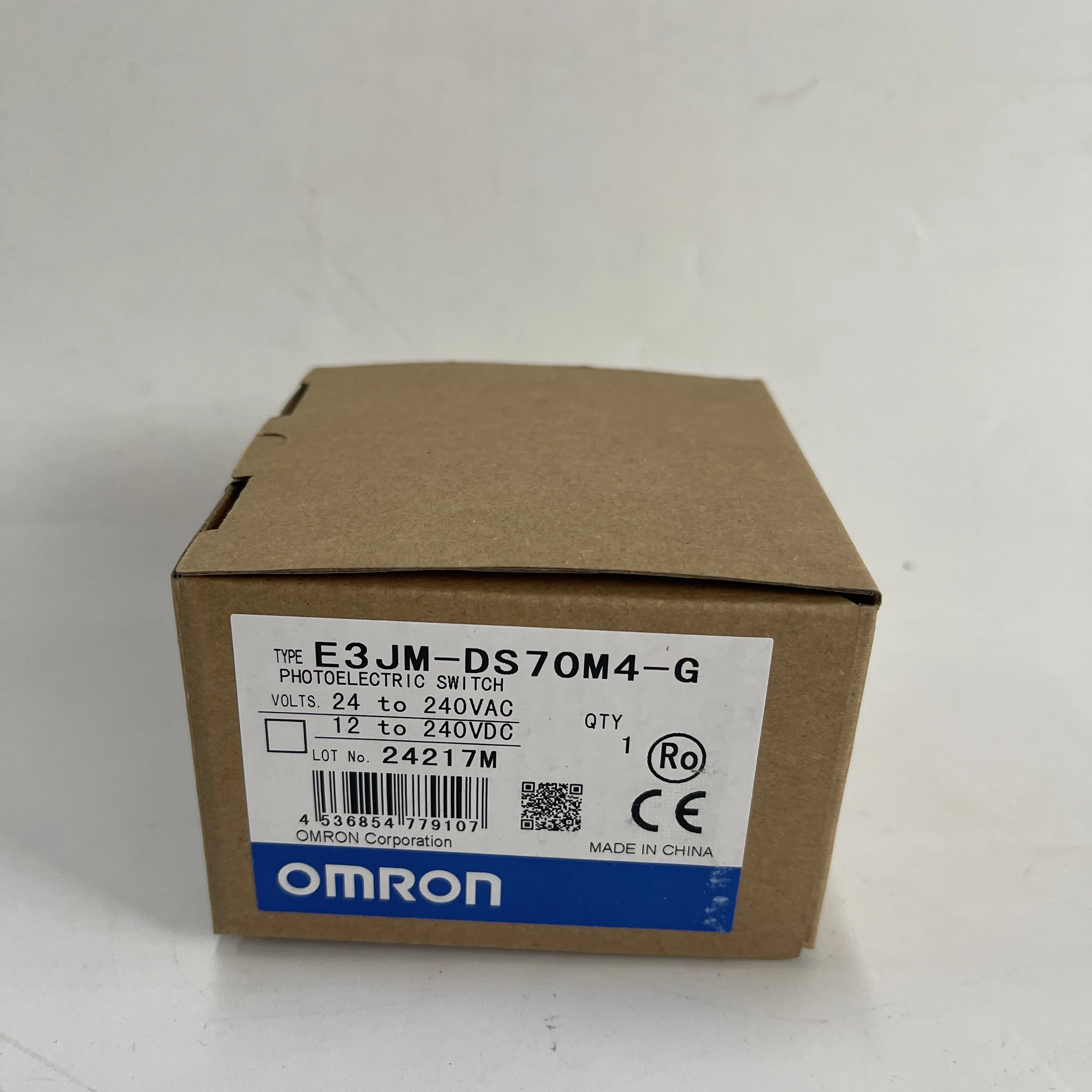 Omron Photoelectric Switch E3JM-DS70M4-G