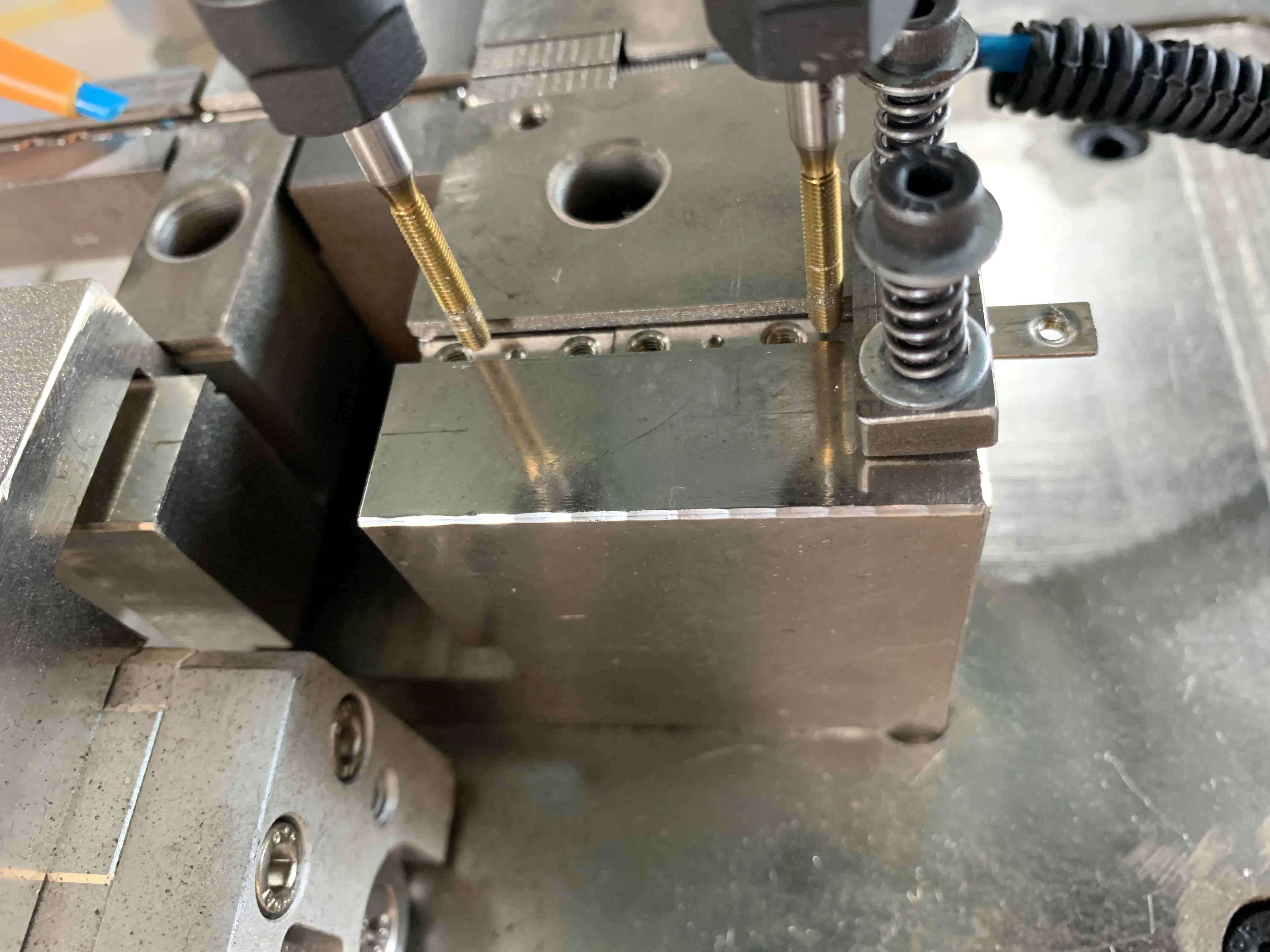 Automatic Tapping Screw Making Machine Auto Feed Single Spindle Semi Automatic Drilling Machine