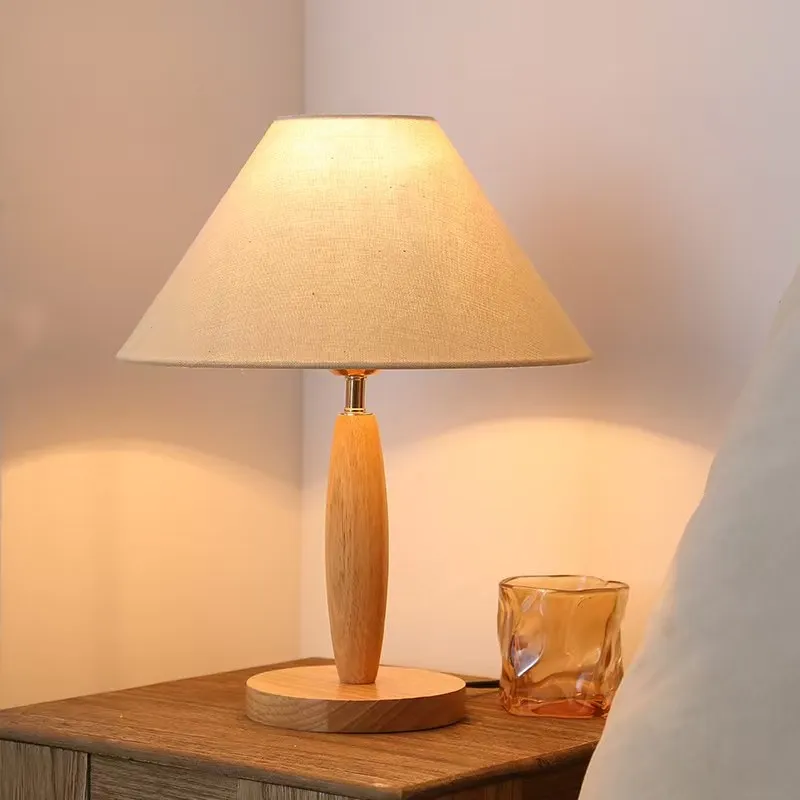 Kuzey İskandinav Tarzı Basit Katı Ağaç Vintage LED Masa Lambası, Yatak Odası, Yatağın Yanı ve Konaklama Alanlarında Kullanım İçin Basma Düğmesi Anahtarı, Japon Song Hanedanlığı Tarzı Lamba