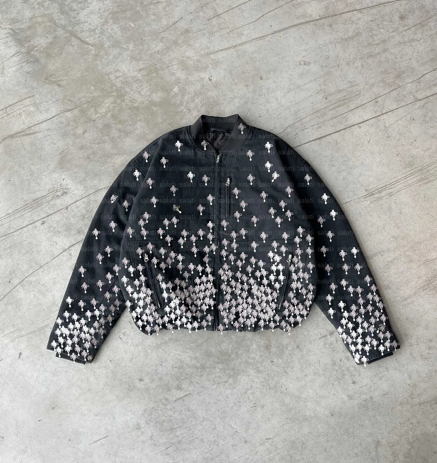 Salati Custom Streetwear Pearl Pins Embroidery Printed Acid Wash Distressed Vintage Zipper Cropped Flight Work Bomber Jacket Men