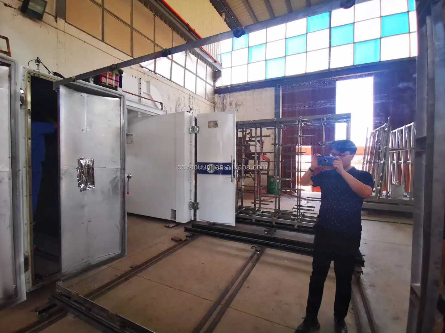 Vaccum Magnetron Sputtering Glass Mirror Coating Line/device for PVD System/vacuum Chroming Finishing Machines