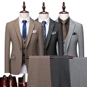 Men's Slim Plaid Three-Piece Wedding Groom Suit Formal Business Blazer with Lapel Casual Veste Homme Costume in Plus Size