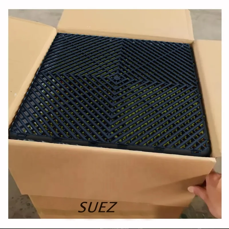 Custom Heavy Duty Waterproof 400MM PP Plastic Easy Install Interlocking Car Detailing Garage Floor