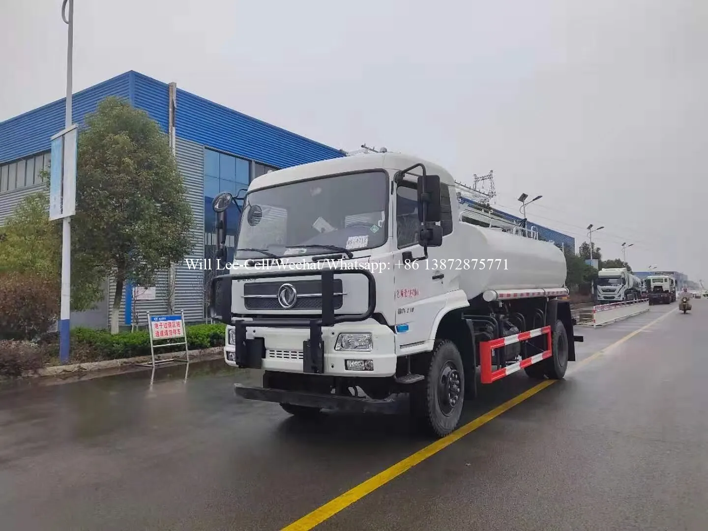 Dongfeng 10T High Pressure Automatic Washing Water Tanker Photovoltaic Solar Panels Cleaning Truck