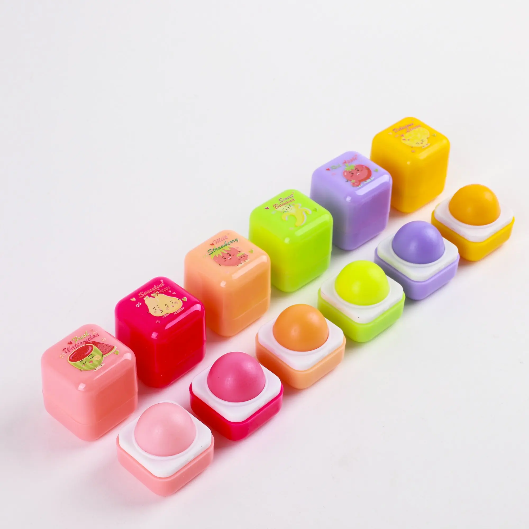 Натуральная формула 24 шт. в лоте 6 фруктовой расцветки кости форме бальзам для губ с ароматом портативный рисунок «губки уход Эко-дружественных