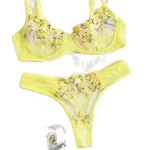 Biancheria intima sexy calda del reggiseno di T-back dell'imbracatura delle mutandine della cinghia del ricamo di rosa del fiore all'ingrosso della donna calda_voghion.com