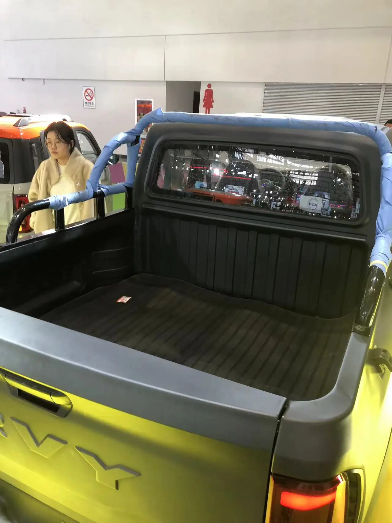 Made in China Cheap Mini Ram Electric vans Car Pickup Trucks Pak Yak 4x4 Ev for Sale